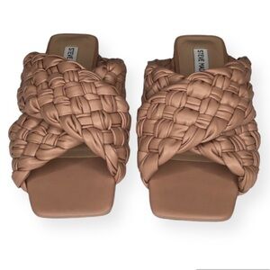 STEVE MADDEN Marina Slide Sandal in Light Brown.